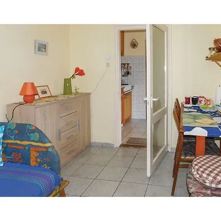 One-bedroom Holiday In * Velence